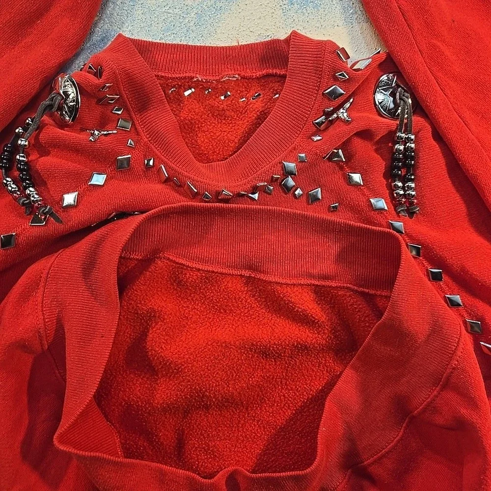 VTG Western Crewneck Red‎ Beaded Sweatshirt Longhorn Concho Studded USA 80s Sz M